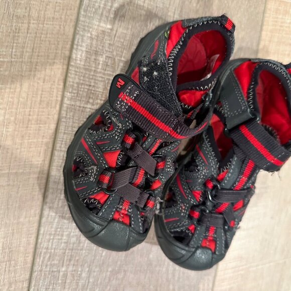 MERRELL YOUTH RED AND GRAY SHOES SIZE 10 - Picture 1 of 6